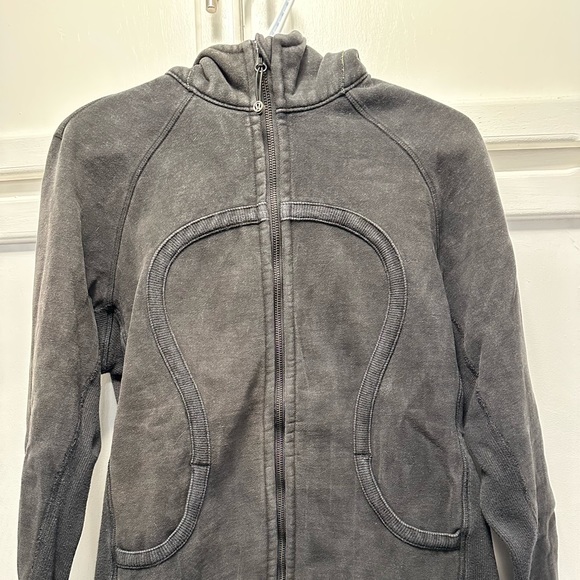 Lulu Hoodie - Picture 2 of 2